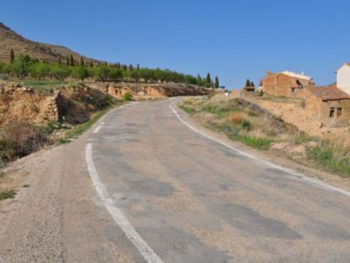 Estado actual en el que se encuentran algunas de las carreteras del Maestrazgo, en muy mal estado