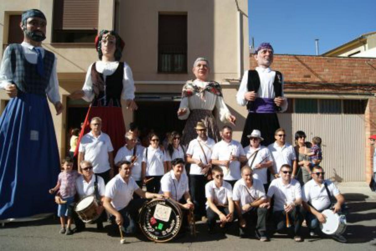 pascuala-e-iranzo-comparsa-de-gigantes