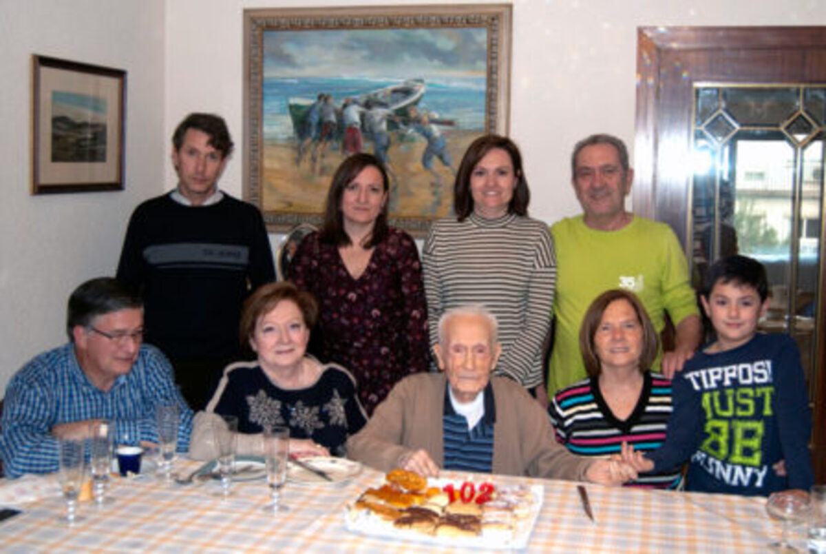 cumpleanos-samperino-con-102-velas