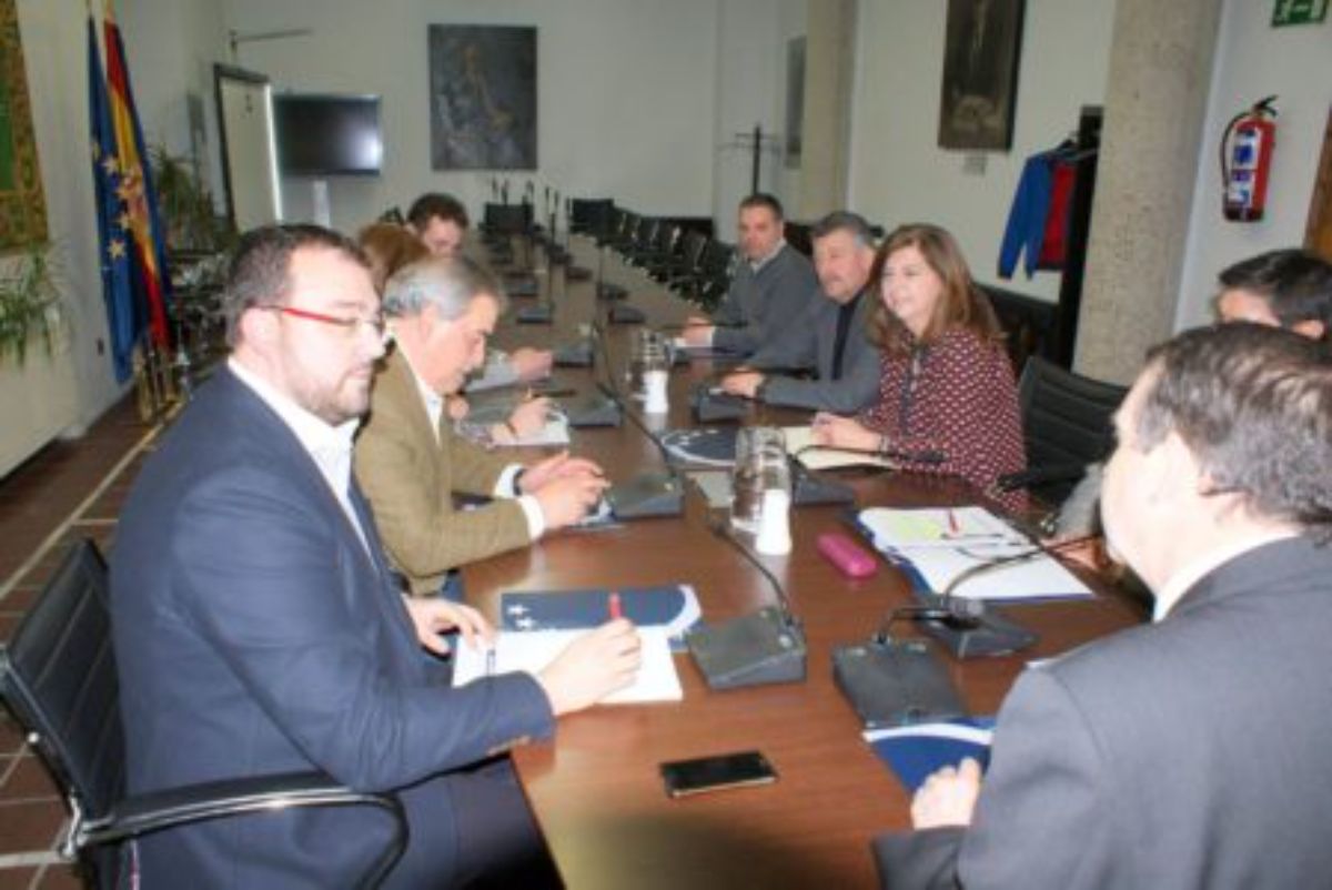 acom-clama-en-madrid-medidas-comarcas-mineras