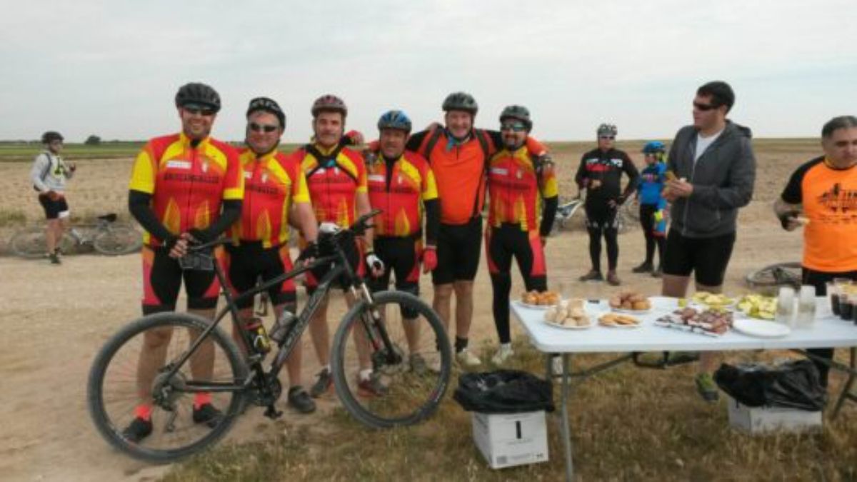 vinaceite-estrena-circuito-btt-80-ciclistas-1