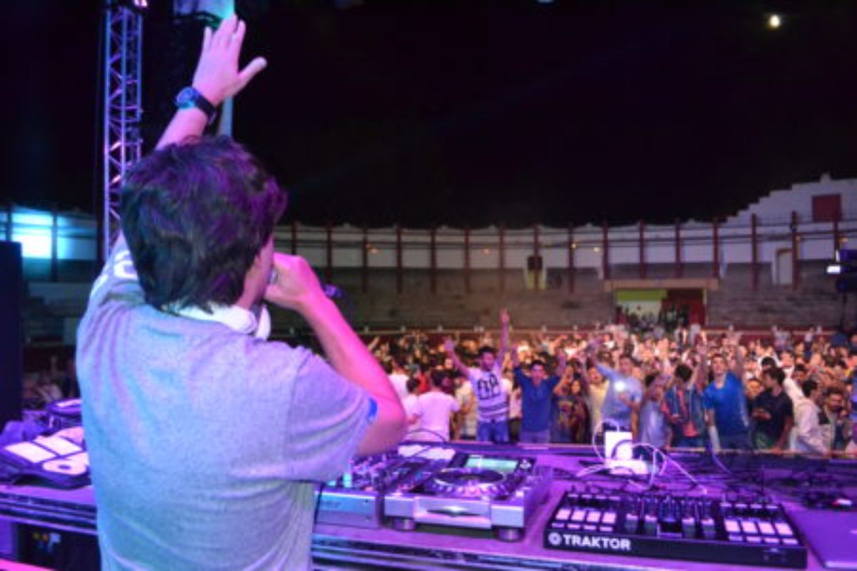 fiestas 40 previa