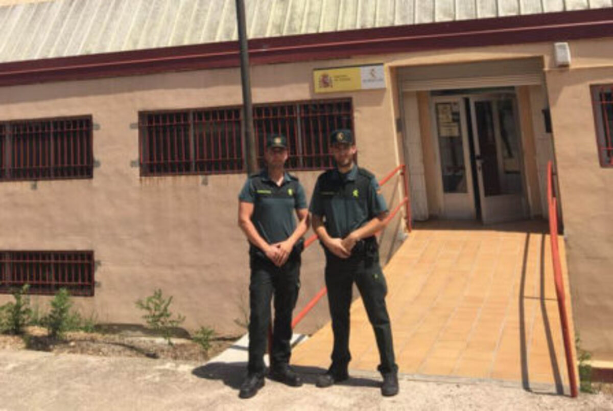 guardia-civil-auxilia-menor-inconsciente-utrillas
