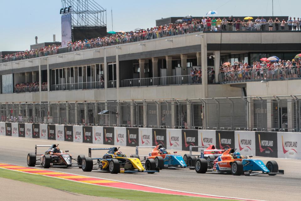 world series sabado pista