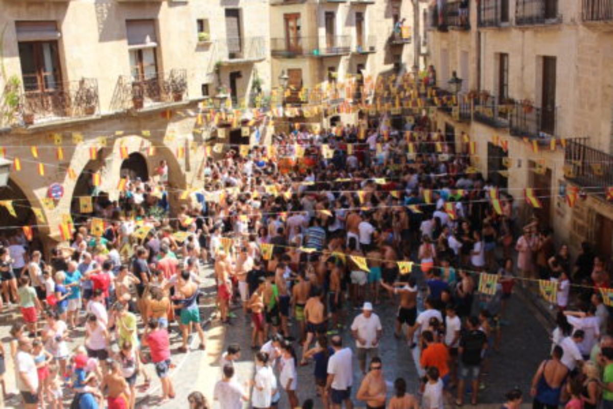 empapados-por-la-manana-carrozas-por-la-tarde