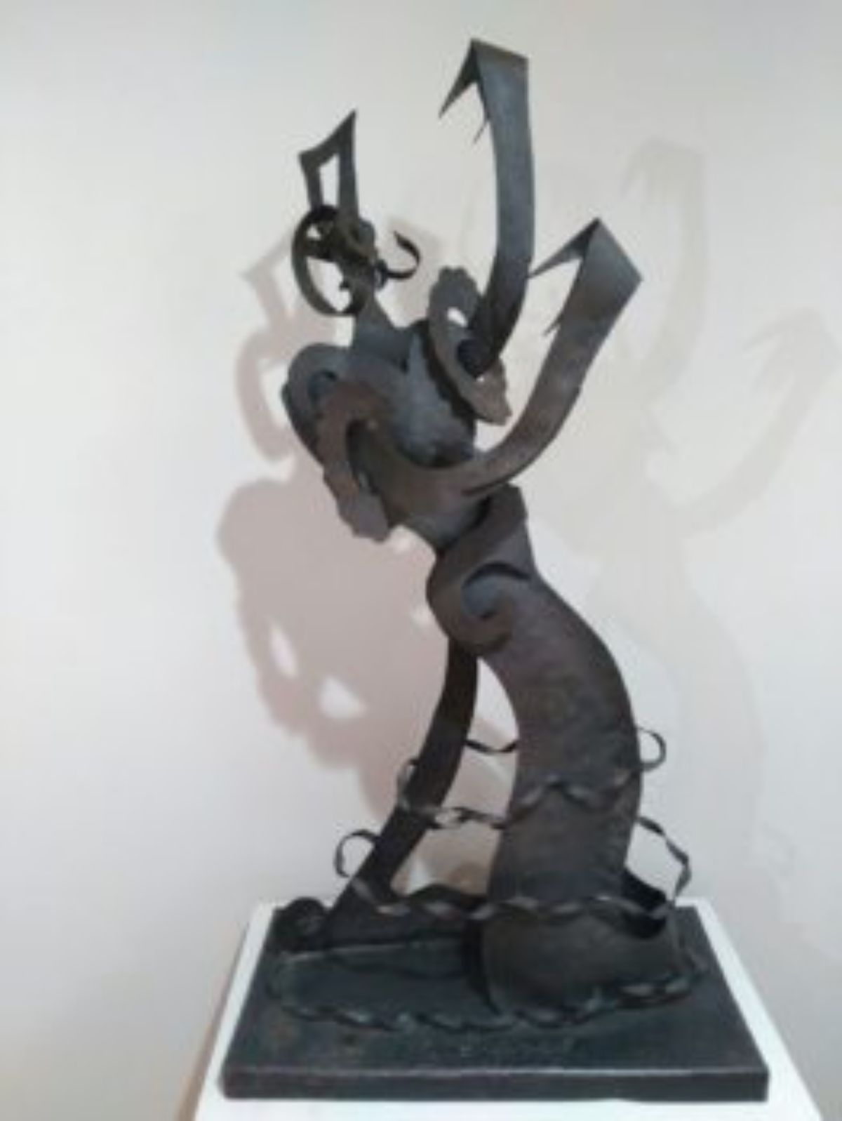 La obra bailarina de Blasco Ferrer./ B. Severino.