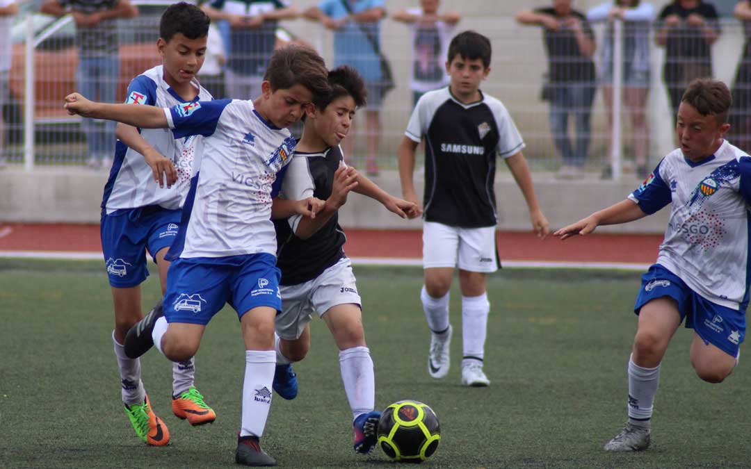 JUGADA-PARTIDO-torneo-futbol-8