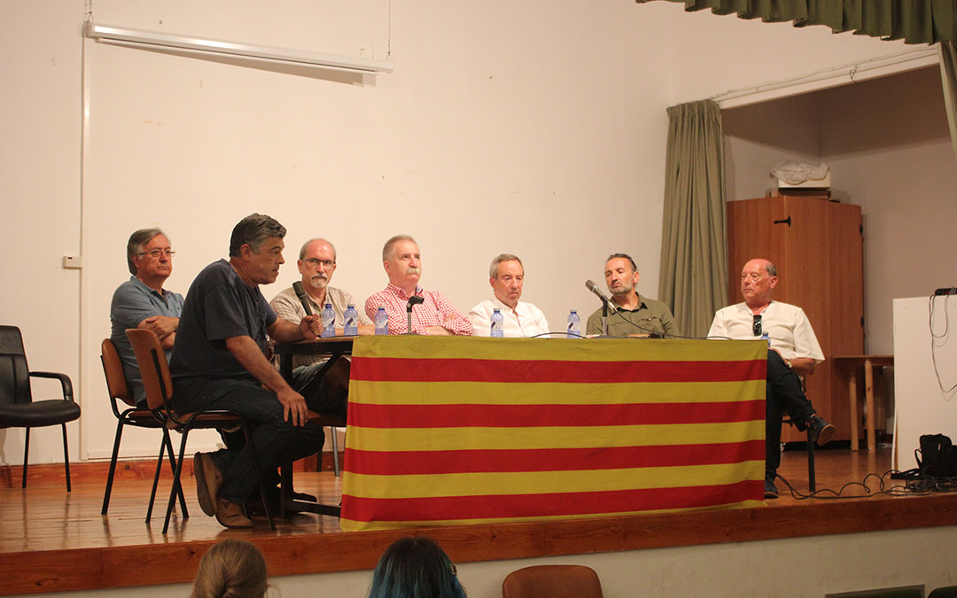 cretas-mesa-redonda-historia-guerra-civil