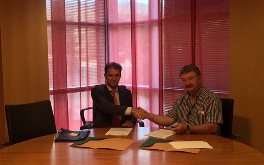 Firma-Convenio-Cuencas Mineras-Caja Rural