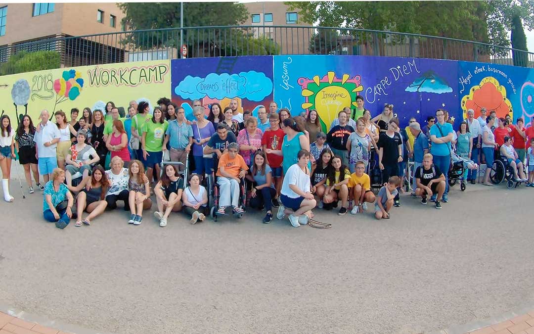 Los participantes del voluntariado en Alcorisa