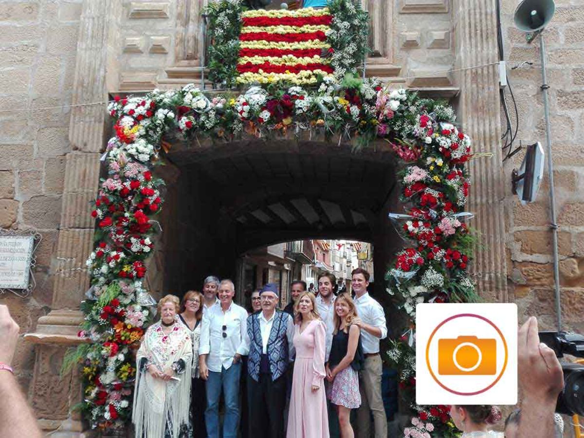 Ofrenda floral en Maella