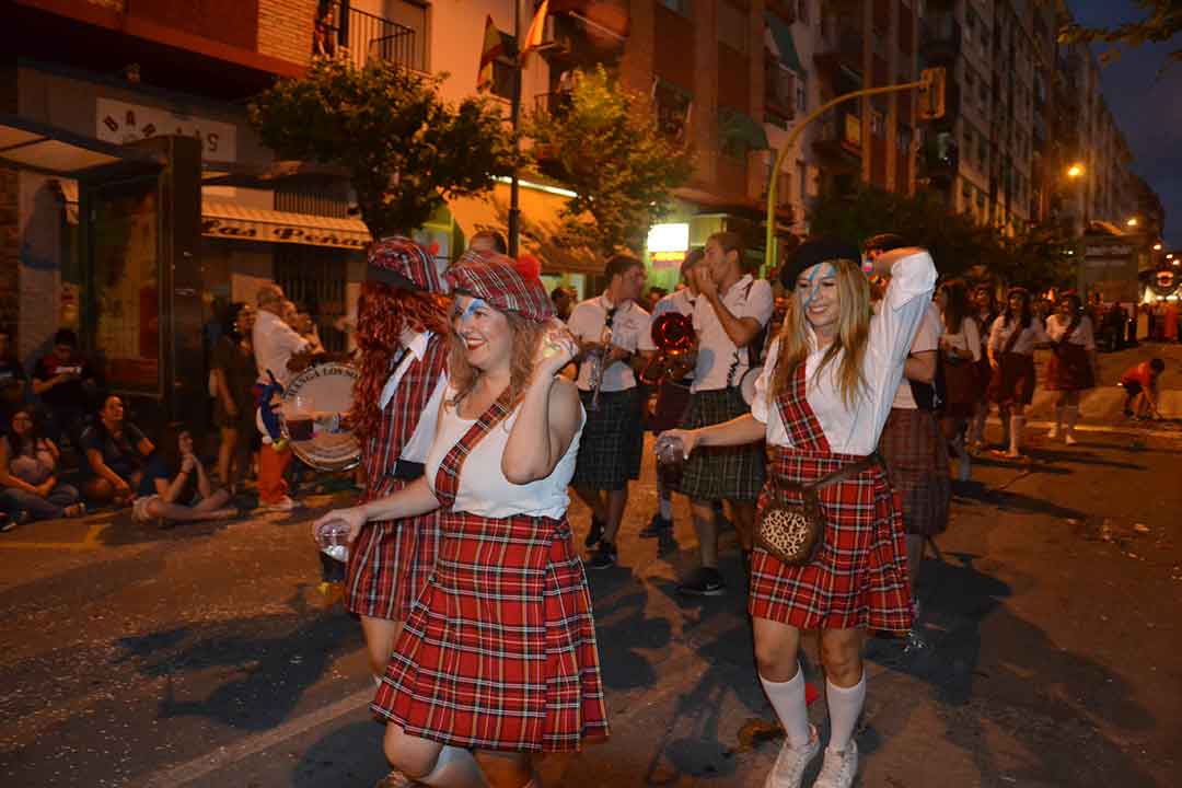 Desfile de carrozas en Alcañiz