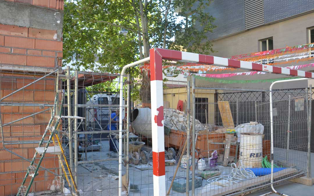 Las obras en el colegio Palmireno avanzan a buen ritmo. La cocina está anexa al actual comedor.
