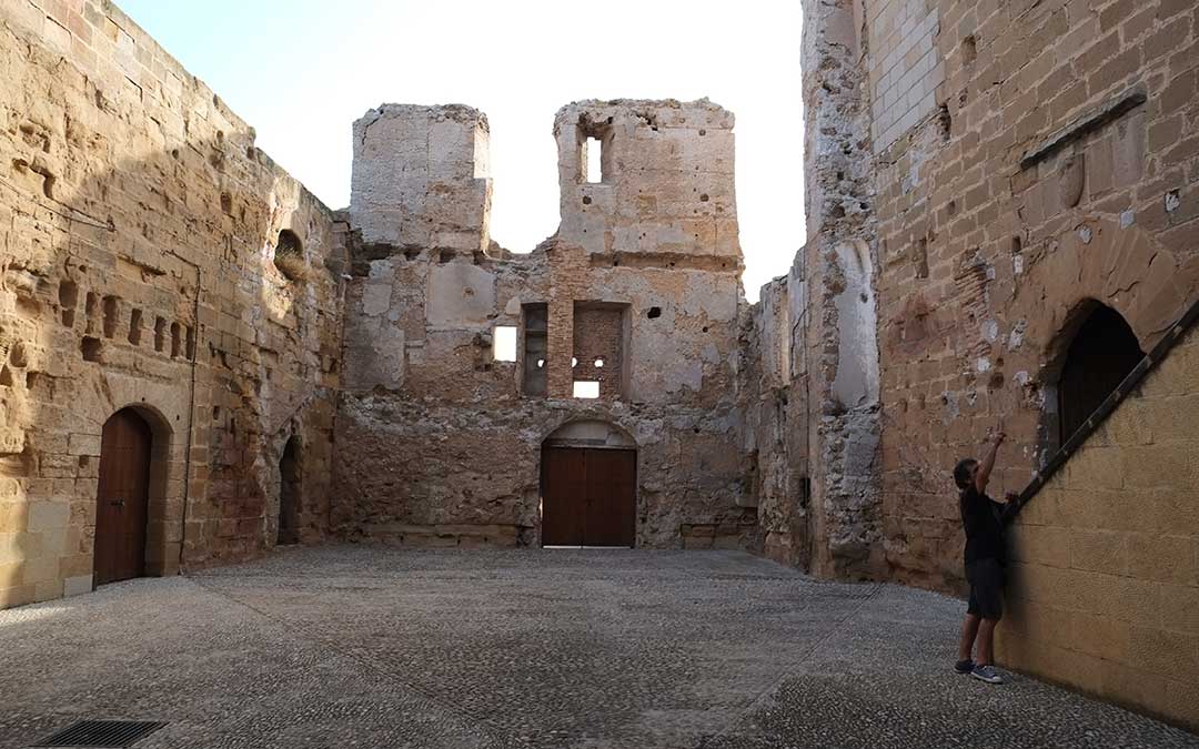 castillo-albalate-muro-islamico