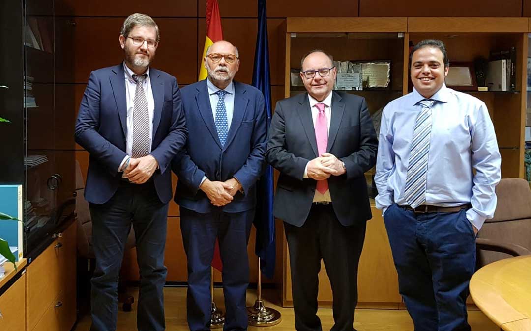 Urquizu, diputado PSOE; Herrero, director Carreteras; Morro, subdelegado en Teruel; y Amador, jefe gabinete de Subdelegación