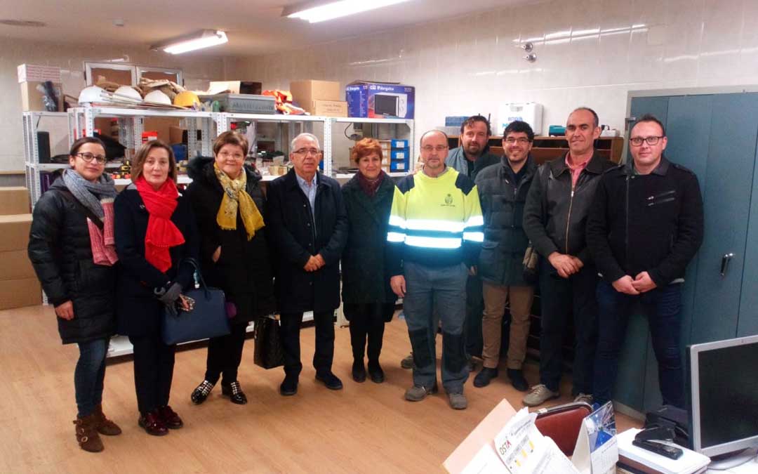 El alcalde y la corporación municipal inauguraron el nuevo almacén municipal