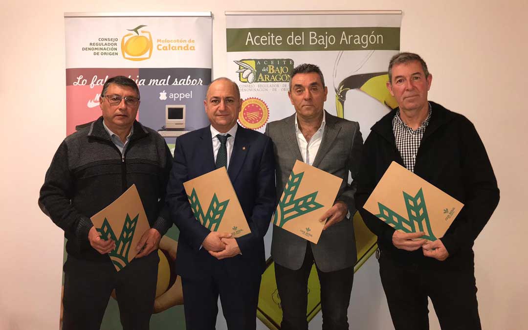 La firma de los convenios tuvo lugar el jueves en la sede de Caja Rural de Teruel en Alcañiz