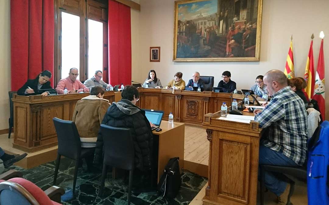 Imagen del último pleno del Ayuntamiento de Caspe.