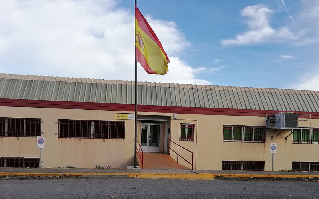 dependencias cuartel guardia civil utrillas