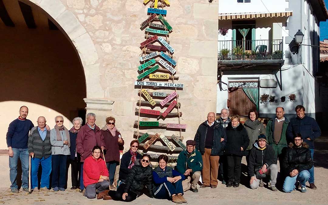 dos-torres-de-mercader-arbol-navidad