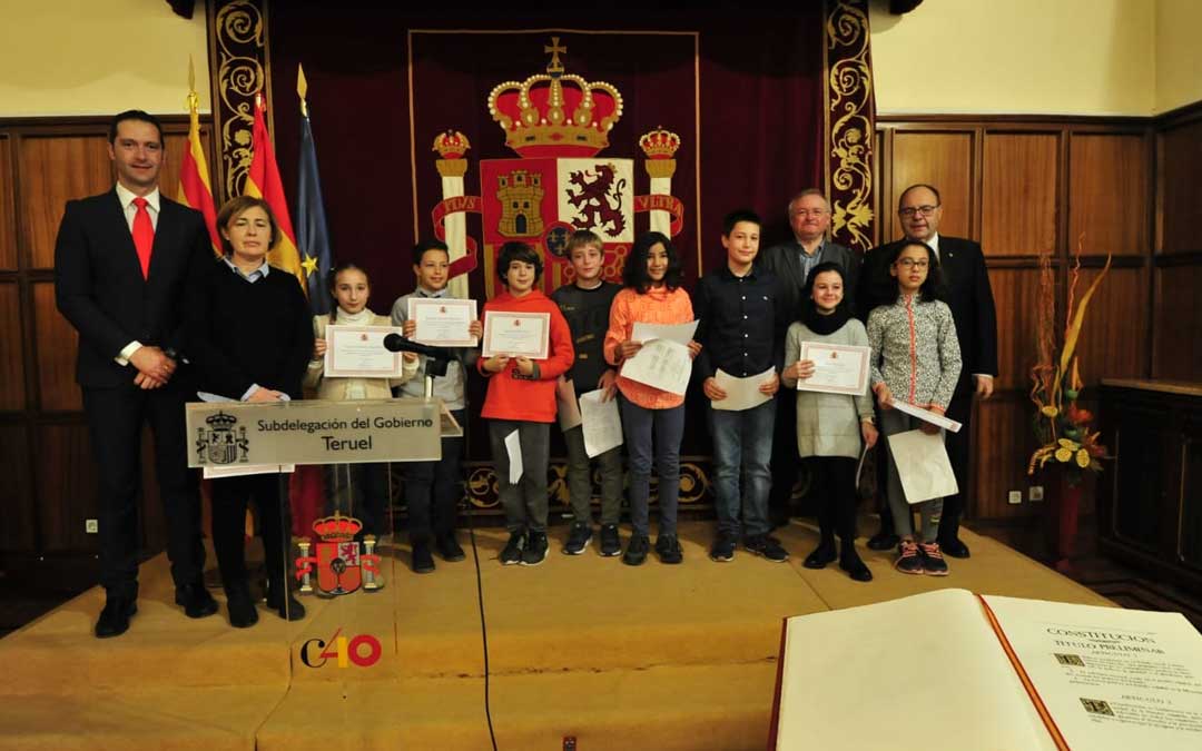 Morro tuvo unas palabras en recuerdo de los tres fallecidos durante el acto por el 40º aniversario de la Constitución en Teruel