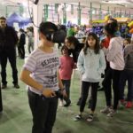 Muchos jóvenes probaron por primera vez la realidad virtual, una de las novedades de esta edición