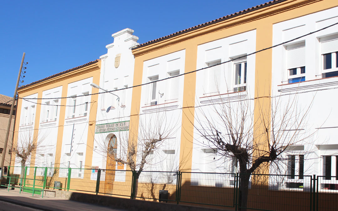 La actual escuela de Alloza habilitó un espacio para la guardería infantil. B.S.