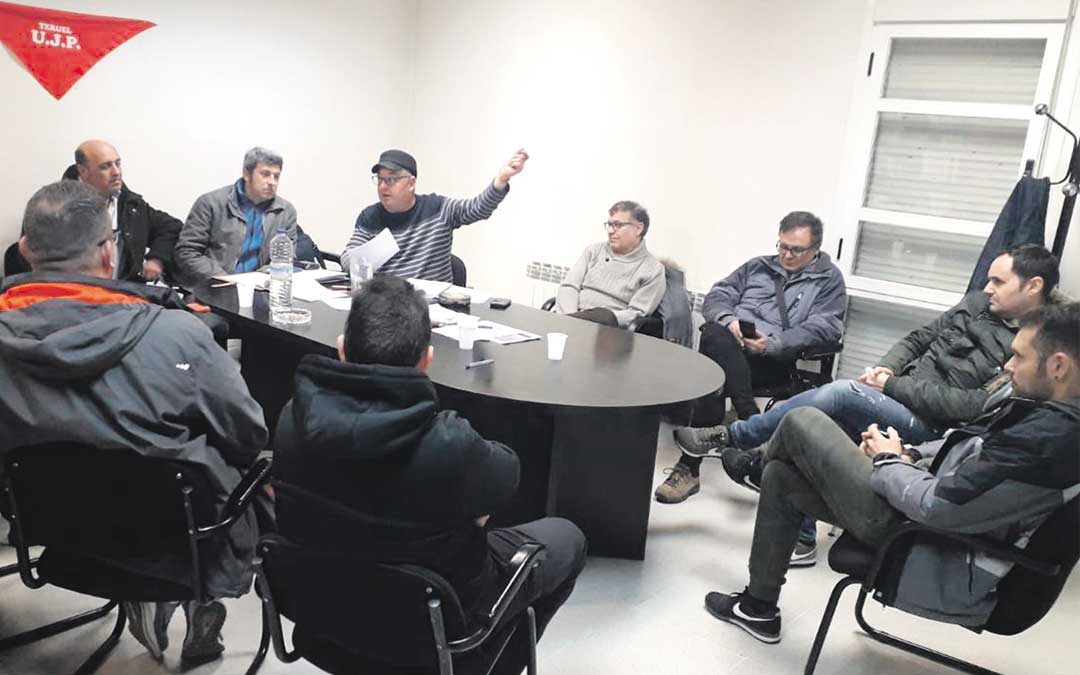 Reunión el lunes por la noche de los trabajadores de la Central y las minas de Samca