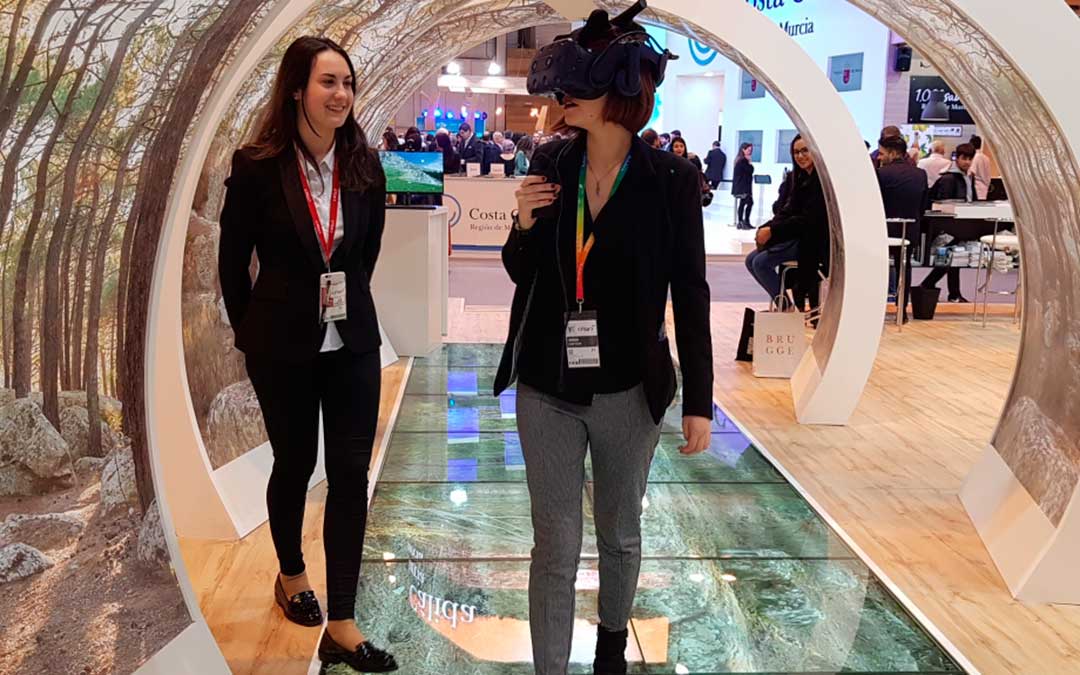 estand aragon fitur tunel realidad aumentada