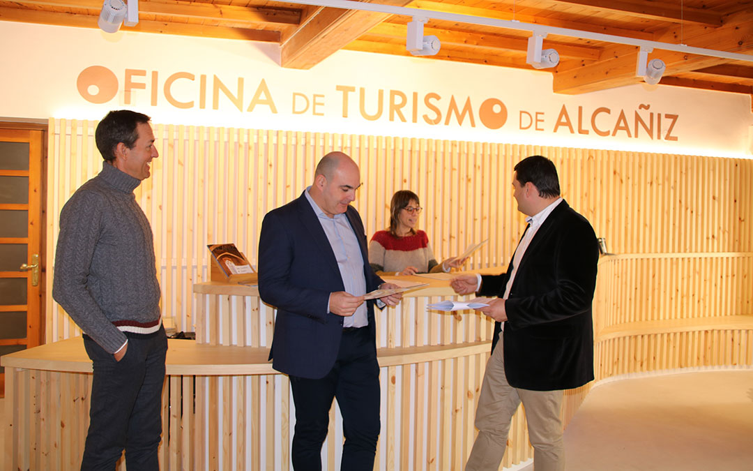 suso miguel angel estevan daniel sanz oficina turismo alcaniz