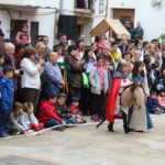 Ariño recreó la Leyenda de Dragón y Jorge este 23 de abril con todo el pueblo implicado.
