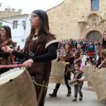 Ariño recreó la Leyenda de Dragón y Jorge este 23 de abril con todo el pueblo implicado.
