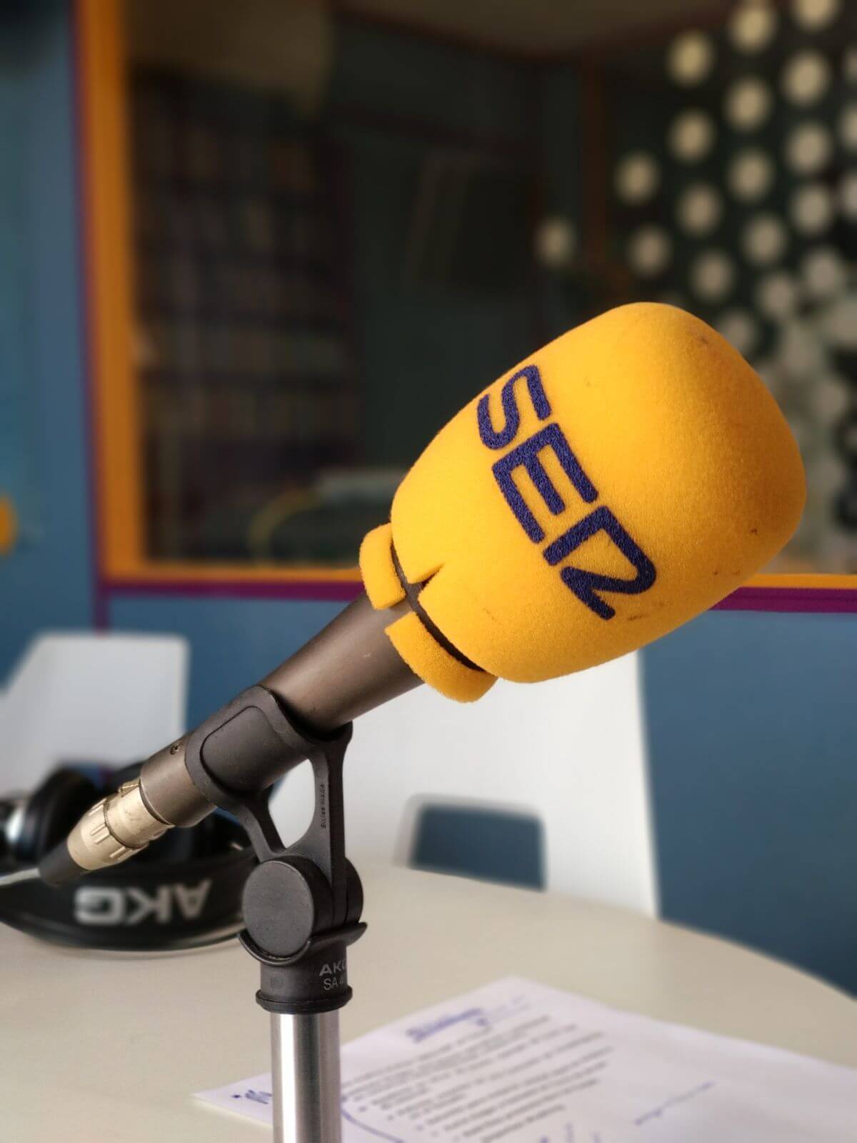 Imagen del estudio de Radio La Comarca en Alcañiz./ L.C.
