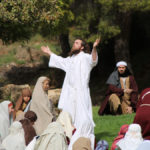Jesús durante el Sermón de la Montaña.