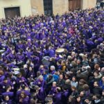 La Rompida de la Hora de Calanda, uno de los actos más multitudinarios de la Semana Santa