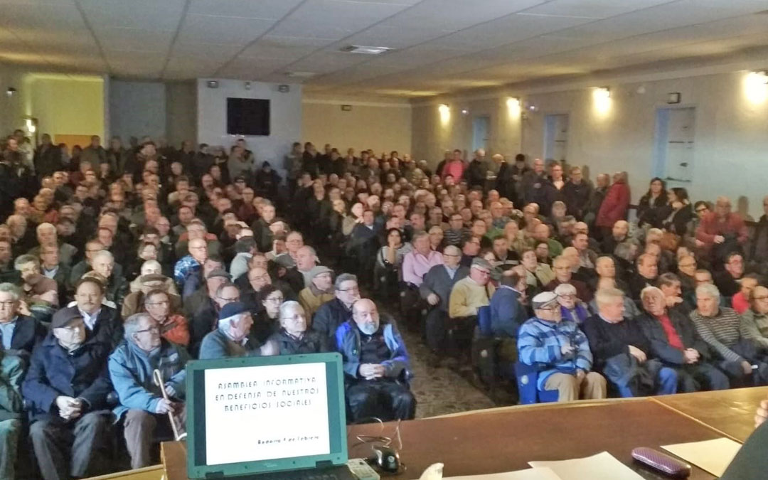 El viernes pasado el salón de actos del instituto de Andorra albergó una asamblea informativa para los extrabajadores de Endesa.