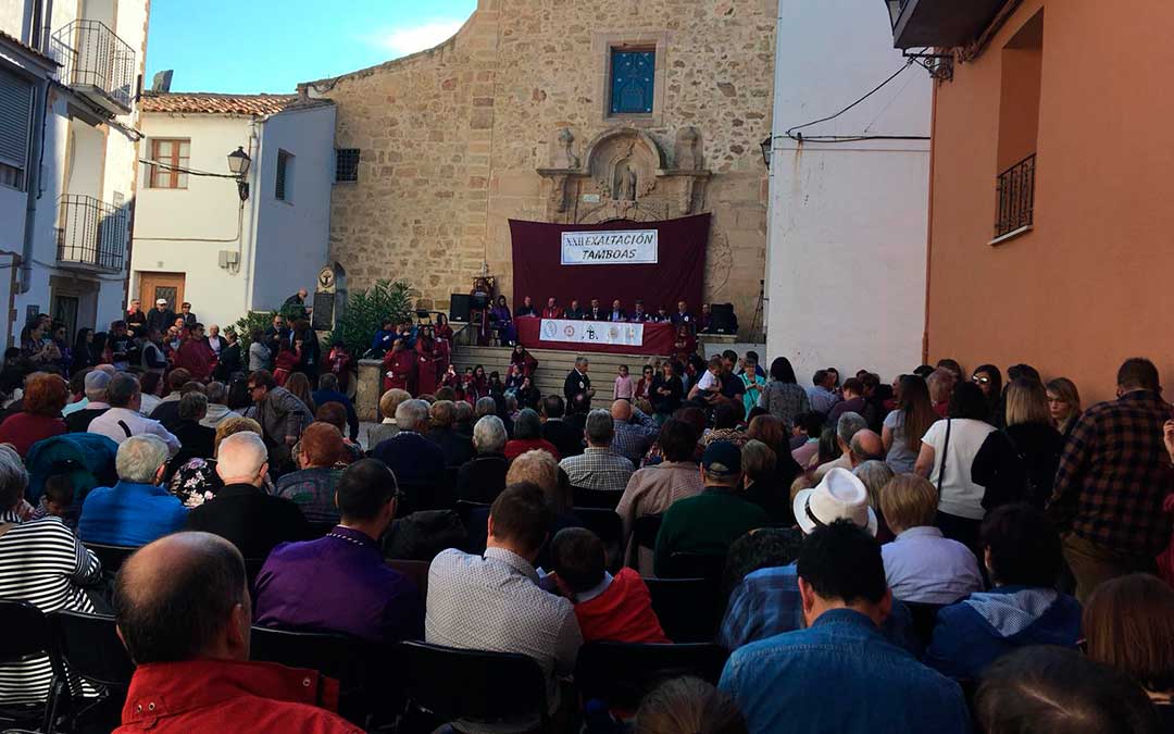 La Plaza de España fue el epicentro de la actividad este año en Tamboas.