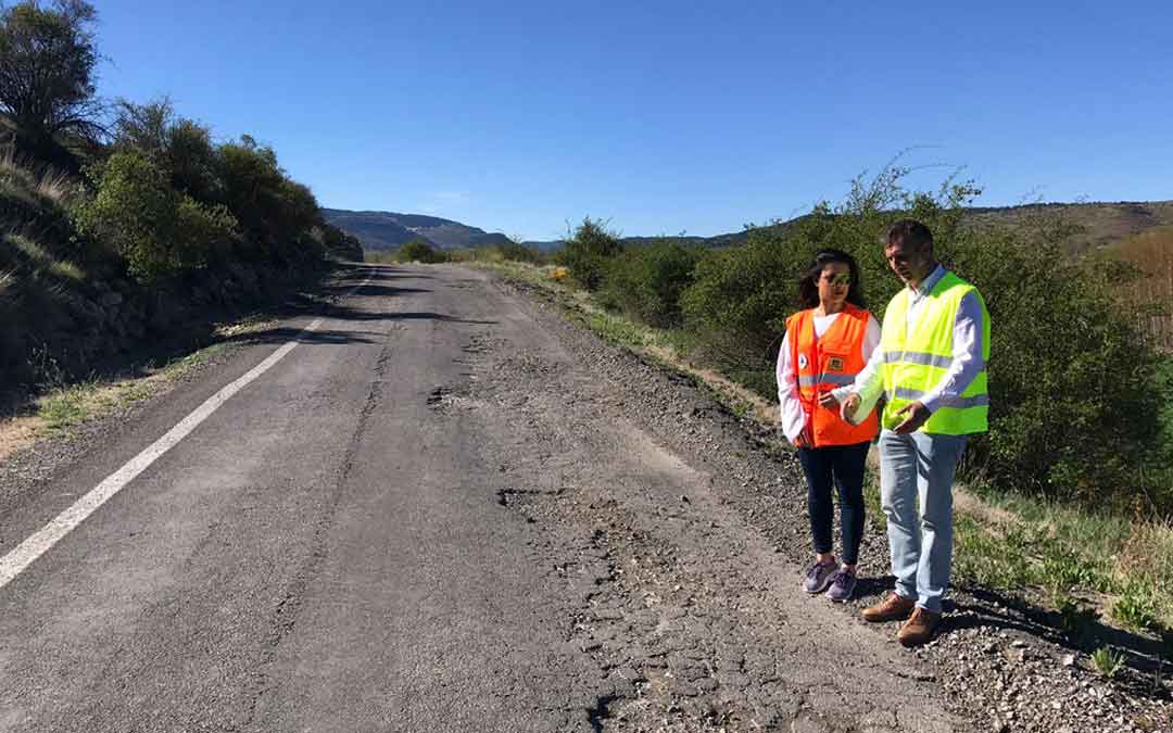 El candidato de Cs a las Cortes por Teruel, Ramiro Domínguez, este lunes, en Allepuz. Foto: Ciudadanos