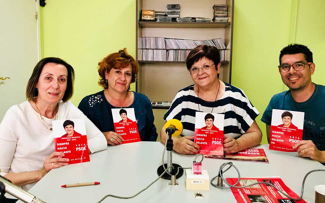 Comenzamos con el ESPACIO DE ELECCIONES MUNICIPALES 2019 con el último partido invitado, el PSOE. Sección cine y tv. Entrevistamos a Felipe López, organista que ofrecerá un concierto mañana en la Colegiata de Caspe. Espacio de elecciones en la COMARCA con los candidatos de los pueblos de Fayón y Nonaspe. En deportes, preguntamos al entrenador del CD Caspe, Carlos Burillo, como se preparan para el último partido de la temporada.