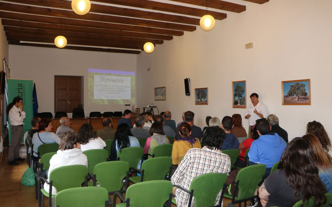 Las jornadas sobre el proyecto ‘Clima rural. Nuestros montes no se olvidan’ se celebraron en el Ayuntamiento de Ejulve