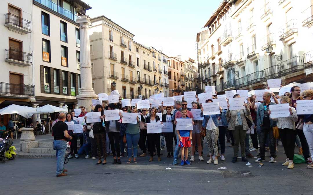 concentracion auxiliares de enfermeria plaza del torico teruel