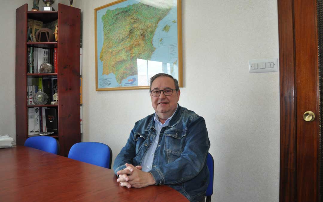 Fernando Cavero