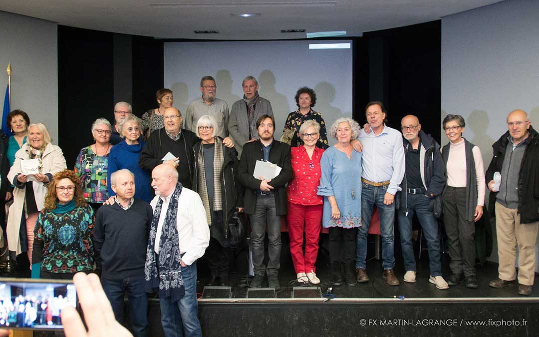 Presentación del libro-disco del 'Primer Encuentro de la Música Popular en Aragón' este año en la víspera de San Jorge. /Rafa Mantecón