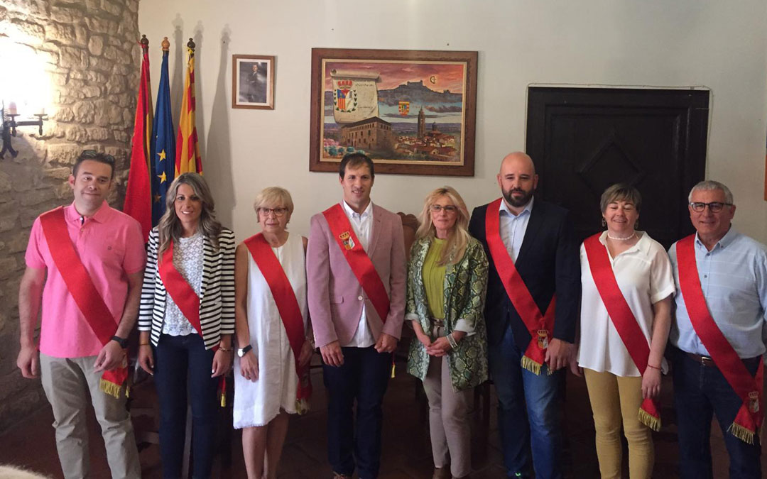 Los nuevos concejales de Valdealgorfa tomaron posesión de su cargo este sábado.