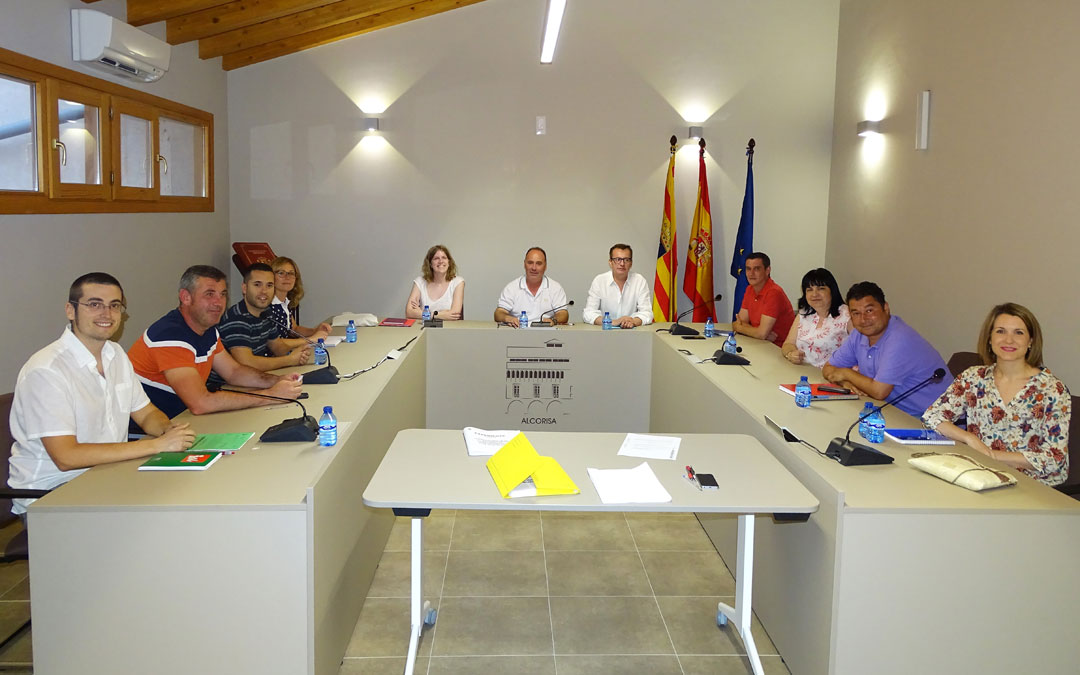 Pleno en el que se asignaron las concejalías en Alcorisa. / Ayto. Alcorisa