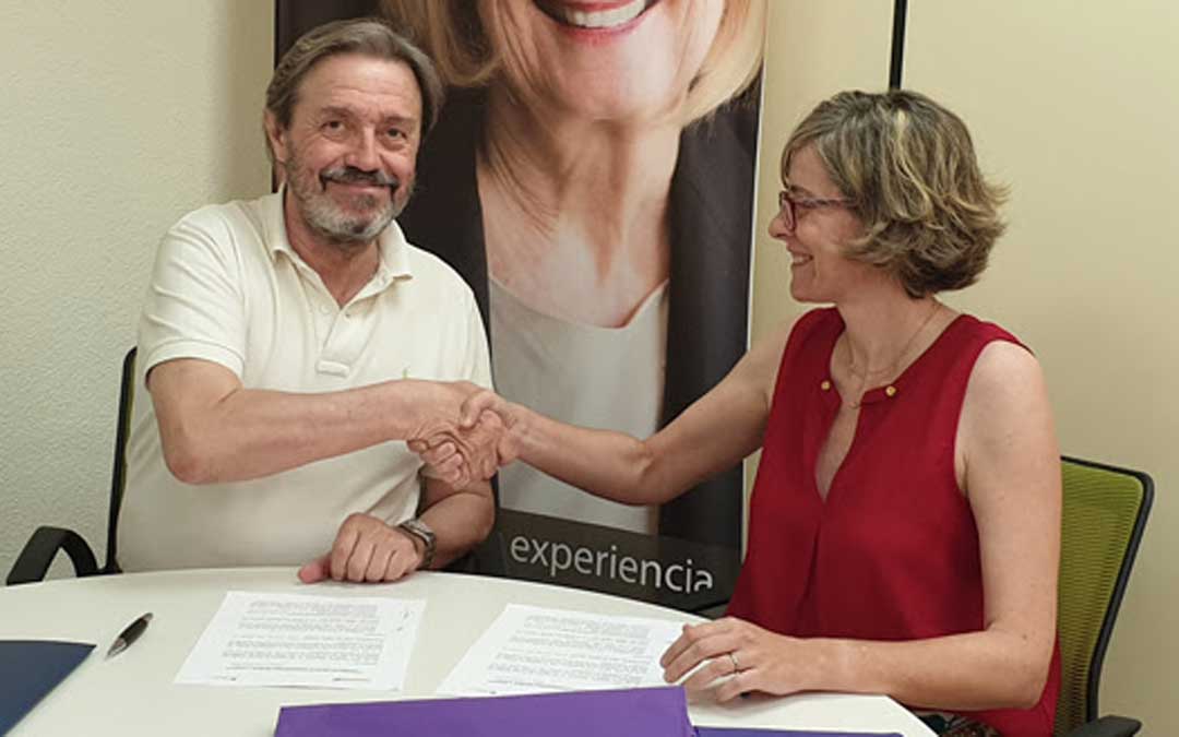 Los responsables de FADEMUR y SECOT