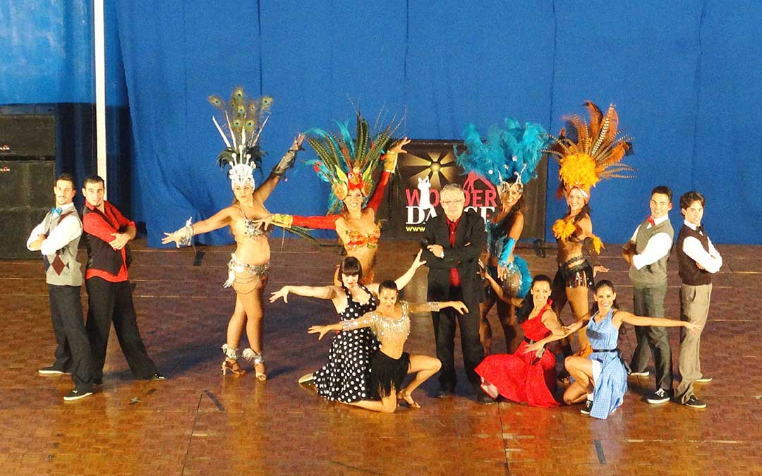 'Wonder Dance' será el grupo encargado de amenizar la noche del 17 de agosto en Utrillas. /Ayto. Utrillas