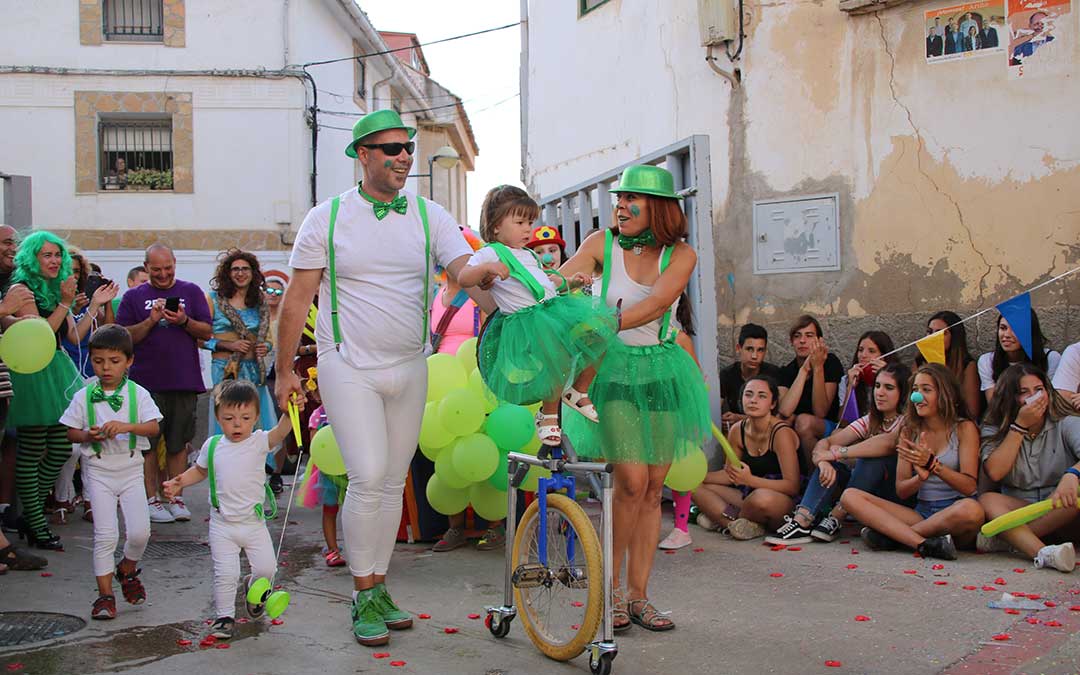 Desfile carrozas Ariño