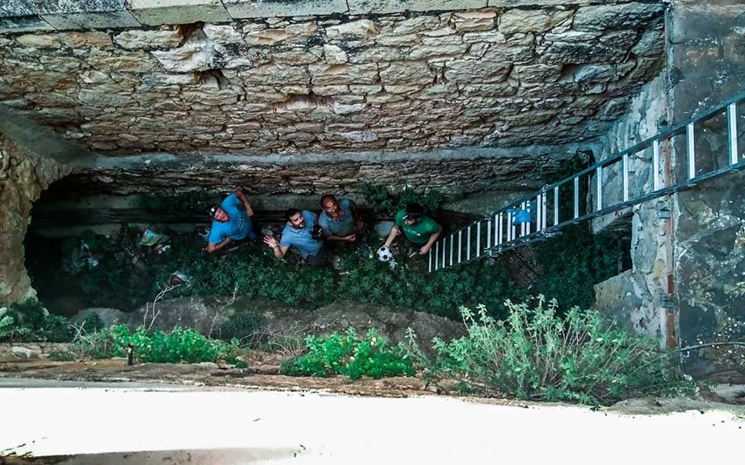 El grupo en una de las incursiones realizadas la semana pasada. // La Comarca