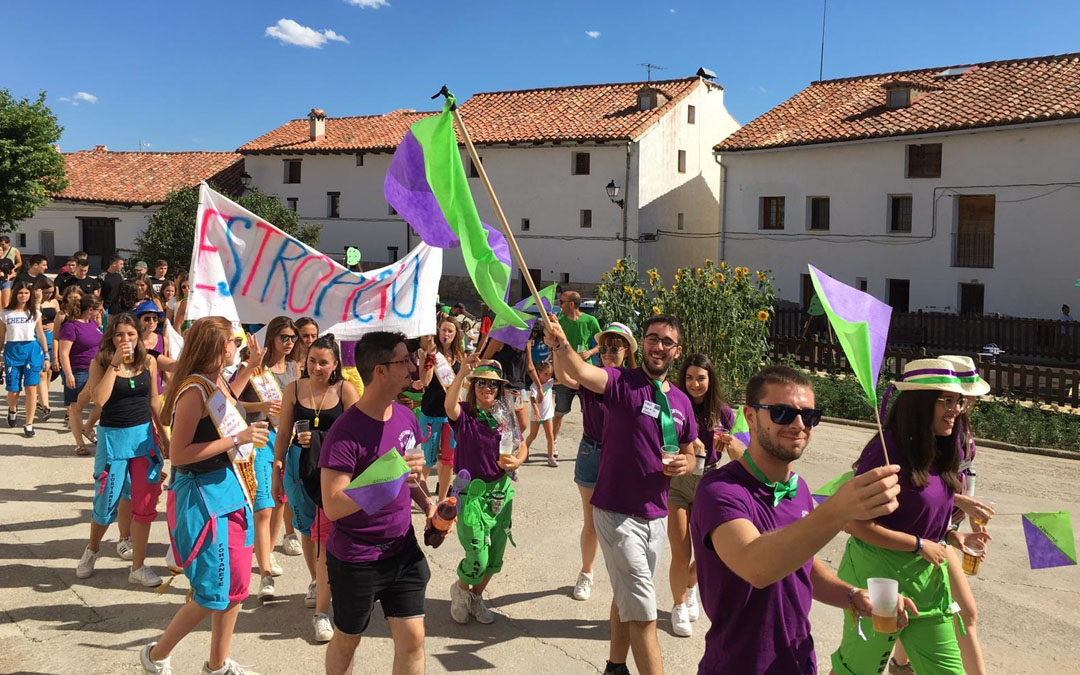Las fiestas concluyeron el lunes 12 con actividades organizadas en el Día de Interpeñas. // Javier Julve